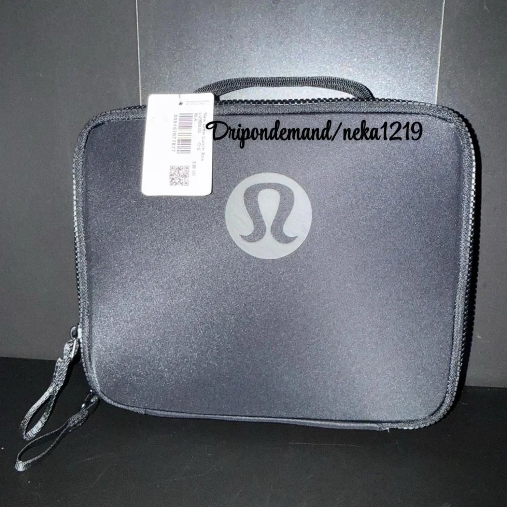 Lululemon New Crew Lunch Box- Black